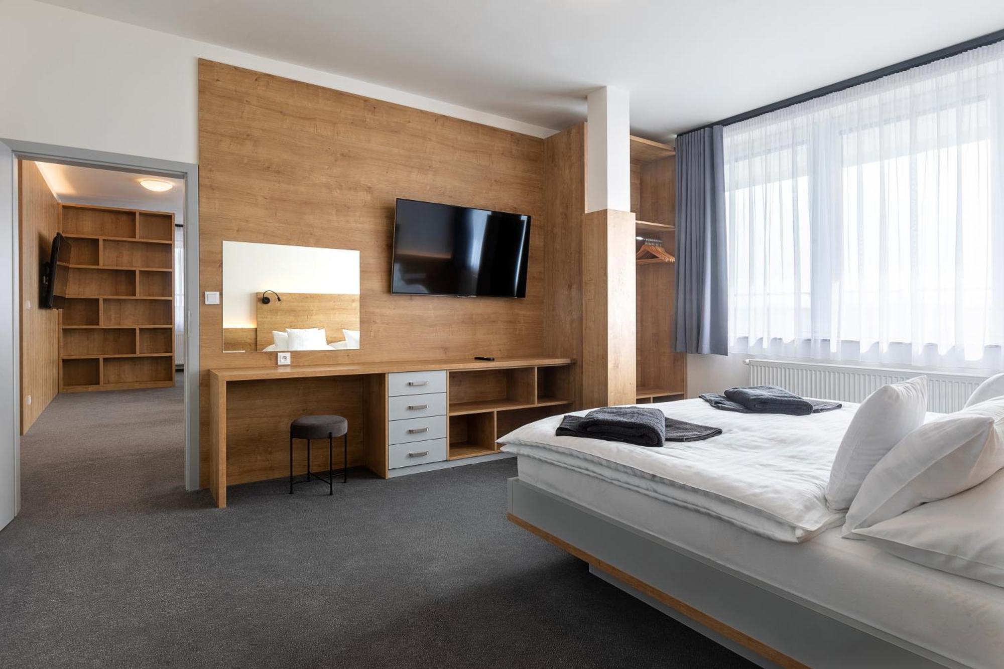 Hotel Regent Horni Branna Esterno foto